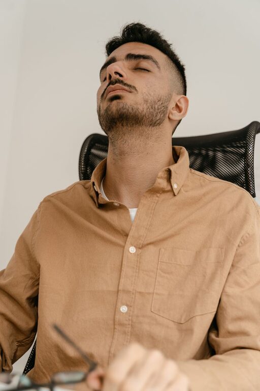 10 Mindful Breaks You Can Take in Five Minutes